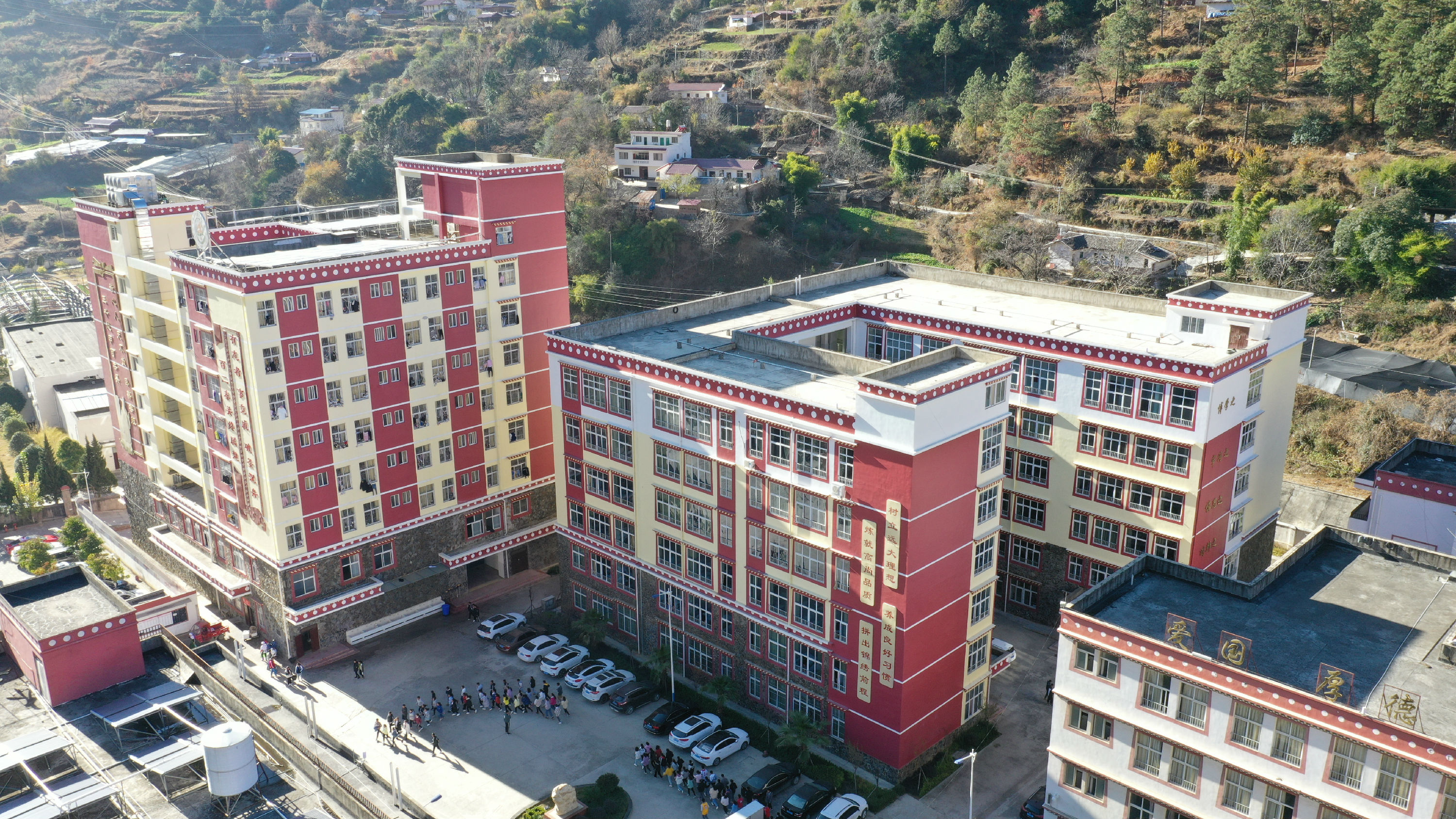 高中部校园