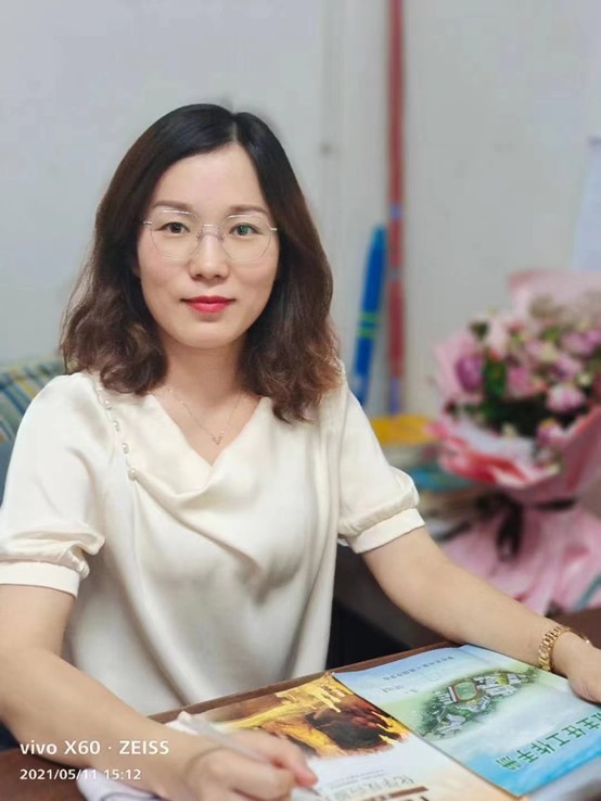“组团式”帮扶教师——何传英