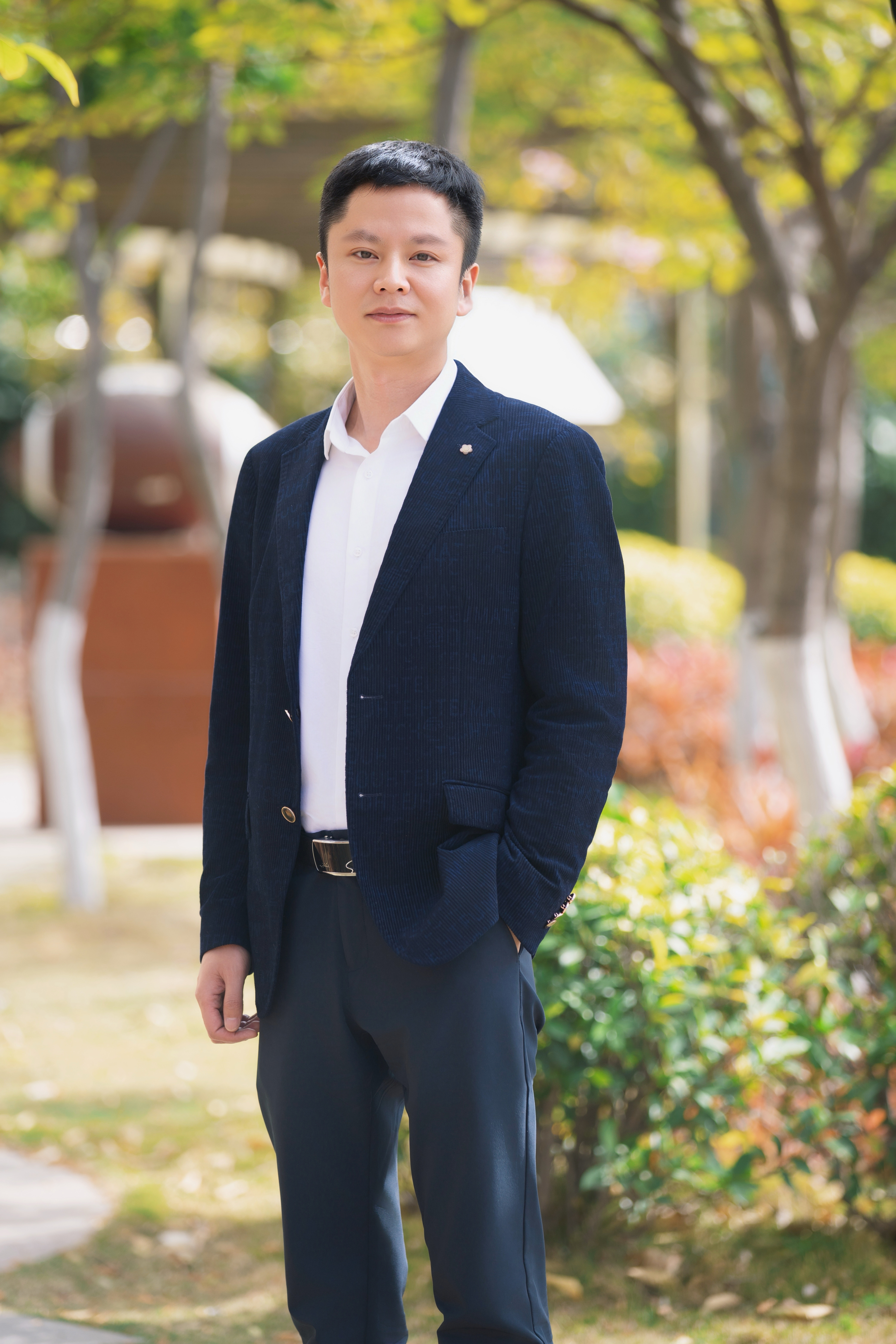 党总支委员 杨振